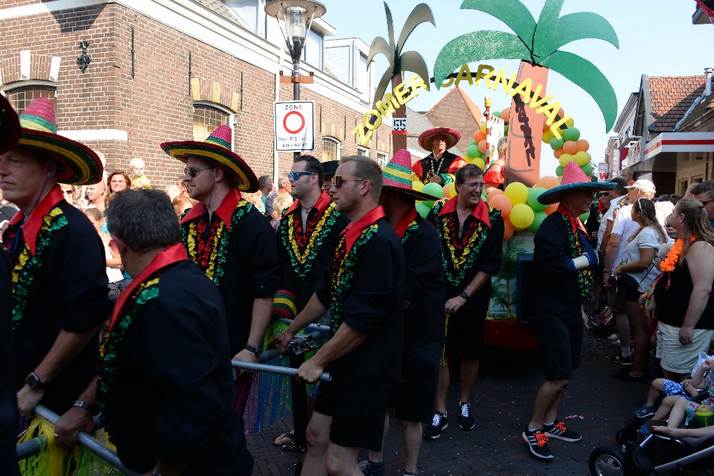 ../Images/Zomercarnaval Noordwijkerhout 186.jpg